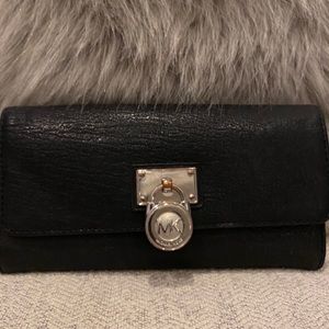 Black Michael Kors Hamilton Wallet